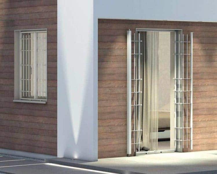 Installazione-di-grate-di-sicurezza-per-finestre-modena-carpi
